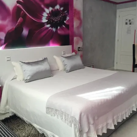 El Jardin Hotell 2*